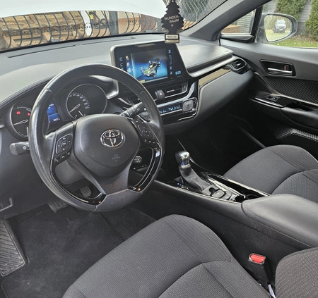 Toyota C-HR cena 94900 przebieg: 32000, rok produkcji 2019 z Gniezno małe 106